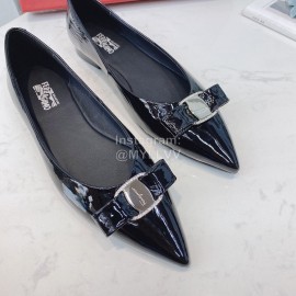 Salvatore Ferragamo Simple Soft Sheepskin Pointed Shoes For Women 