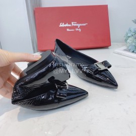 Salvatore Ferragamo Simple Soft Sheepskin Pointed Shoes For Women 