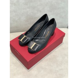 Salvatore Ferragamo Fashion Sheepskin Thick High Heels For Women Black