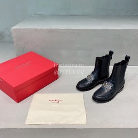 Salvatore Ferragamo Retro Leather Short Boots For Women Black