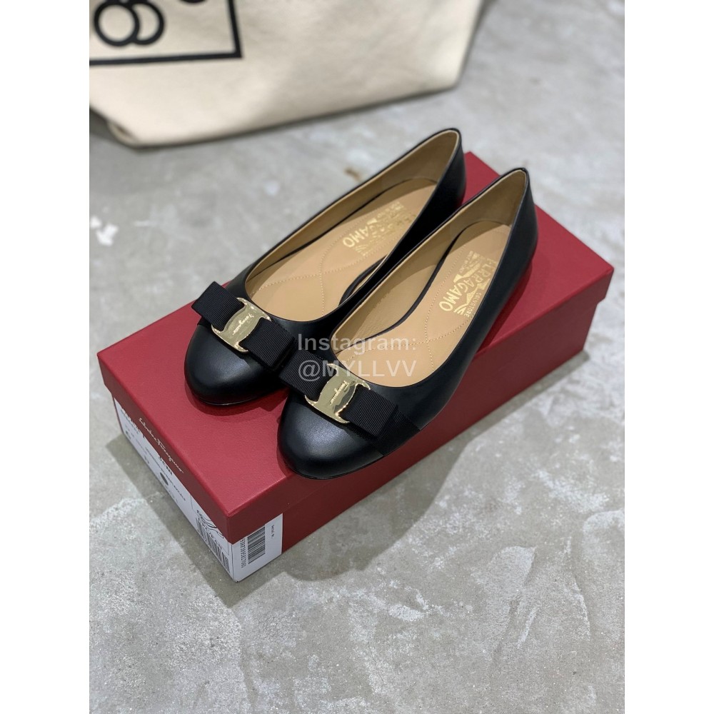 Salvatore Ferragamo Classic Bow Calf Shoes For Women Black