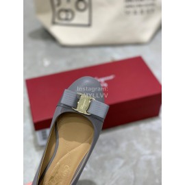 Salvatore Ferragamo Classic Bow Calf Shoes For Women Blue