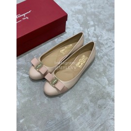 Salvatore Ferragamo Classic Bow Calf Shoes For Women Beige