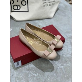 Salvatore Ferragamo Classic Bow Calf Shoes For Women Beige