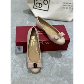 Salvatore Ferragamo Classic Bow Calf Shoes For Women Beige