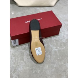 Salvatore Ferragamo Classic Bow Calf Shoes For Women Purplish Red