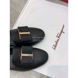 Ferragamo Fashion Cowhide Bow Sandals For Women Black