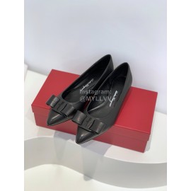 Ferragamo Viva Bow Sheepskin Pointed Ballet Shoes For Women Black