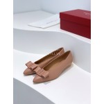 Ferragamo Viva Bow Sheepskin Pointed Ballet Shoes For Women Apricot