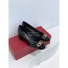 Ferragamo Fashion Gancini Buckle Patent Leather High Heels For Women Black