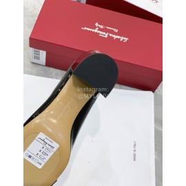 Ferragamo Fashion Gancini Buckle Patent Leather High Heels For Women Black