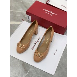 Ferragamo Fashion Gancini Buckle Patent Leather High Heels For Women Apricot 