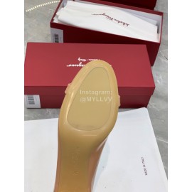 Ferragamo Fashion Gancini Buckle Patent Leather High Heels For Women Apricot 