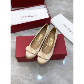 Ferragamo Viva Bow Silk Satin Thick High Heeled Ballet Shoes For Women Beige