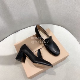 Gianvito Rossi New Gold Button High Heel Leather Shoes For Women Black