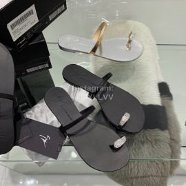 Giuseppe Zanotti New Sheepskin Flip Flops For Women Black