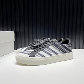 Givenchy Calf Leather Casual Sneakers Black For Men And Women