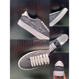 Givenchy Calf Leather Casual Shoes For Men And Women Black