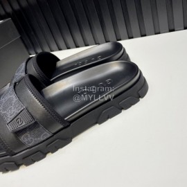 Gucci Cowhide Logo Printed Slippers For Men Gray