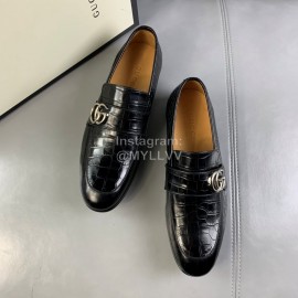 Gucci Calf Leather GG Buckle Loafers For Men Black