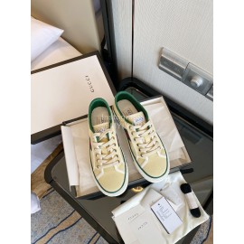 Gucci 1988 × Disney Series Canvas Shoes For Men And Women Khaki