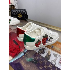 Gucci Classic Embroidered Strawberry Casual Shoes For Women