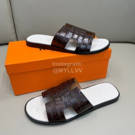 Hermes Summer Crocodile Pattern Leather Slippers For Men Brown