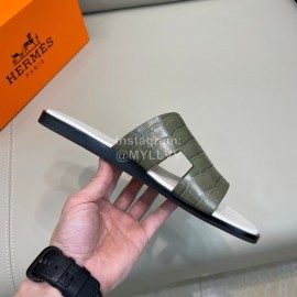 Hermes Summer Crocodile Pattern Leather Slippers For Men Green