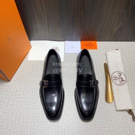 Hermes Belt Buckle Shape Leather Loafers For Men Black