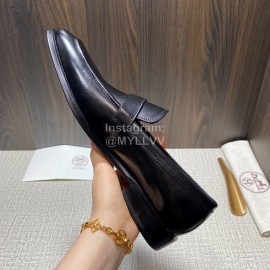 Hermes Belt Buckle Shape Leather Loafers For Men Black