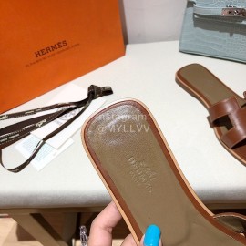 Hermes Classic Brown Calf Leather Flat Heel Slippers