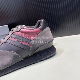 Hogan Calf Leather Casual Sneakers For Men Gray