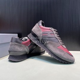 Hogan Calf Leather Casual Sneakers For Men Gray