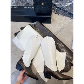 Lost In Echo Cowhide Pointed Thick High Heeled Boots For Women White