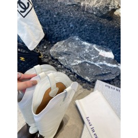 Lost In Echo Cowhide Pointed Thick High Heeled Boots For Women White