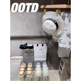 Lost In Echo Sheepskin Thick Soled Sandals For Women Beige