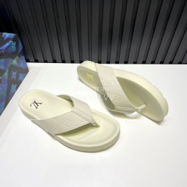 LV Summer Embossed Cowhide Flip Flops For Men White