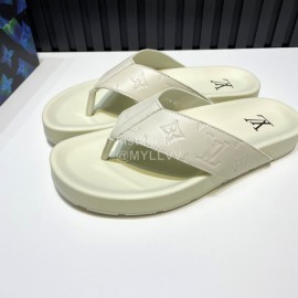 LV Summer Embossed Cowhide Flip Flops For Men White