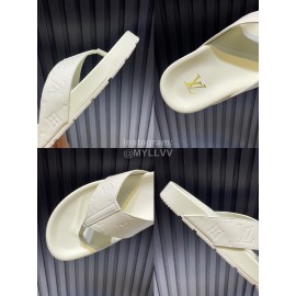 LV Summer Embossed Cowhide Flip Flops For Men White
