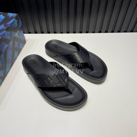 LV Summer Embossed Cowhide Flip Flops For Men Black