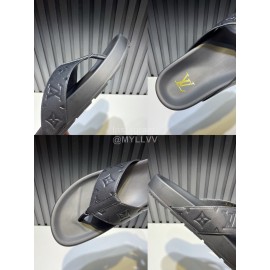 LV Summer Embossed Cowhide Flip Flops For Men Black