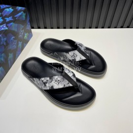 LV Cowhide Monogram Flip Flops For Men Black