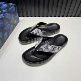 LV Cowhide Monogram Flip Flops For Men Black