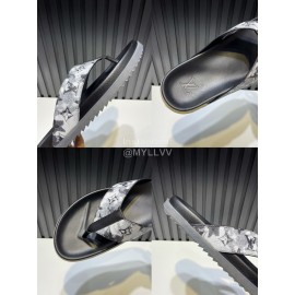 LV Cowhide Monogram Flip Flops For Men Black
