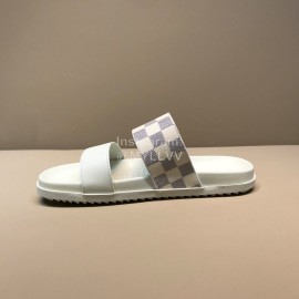 LV Summer Fashion Damier Cowhide Slippers For Men