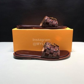 LV Antique Bronze Padlock Embossed Cowhide Slippers For Men Brown