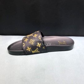 LV Summer Monogram Cowhide Slippers For Men Black
