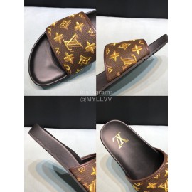 LV Summer Monogram Cowhide Slippers For Men Coffee