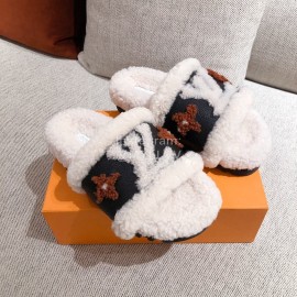 Lv Winter Wool Slippers White
