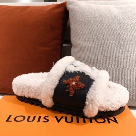 Lv Winter Wool Slippers White